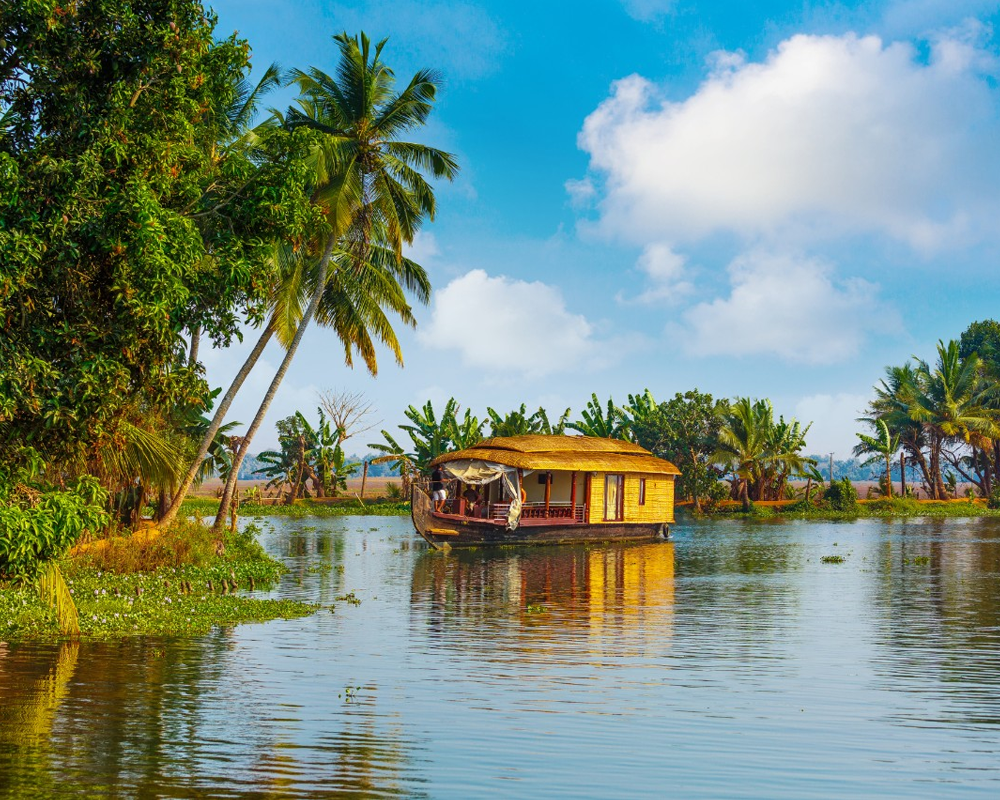 Best Travel Agency for Kerala in Bharuch